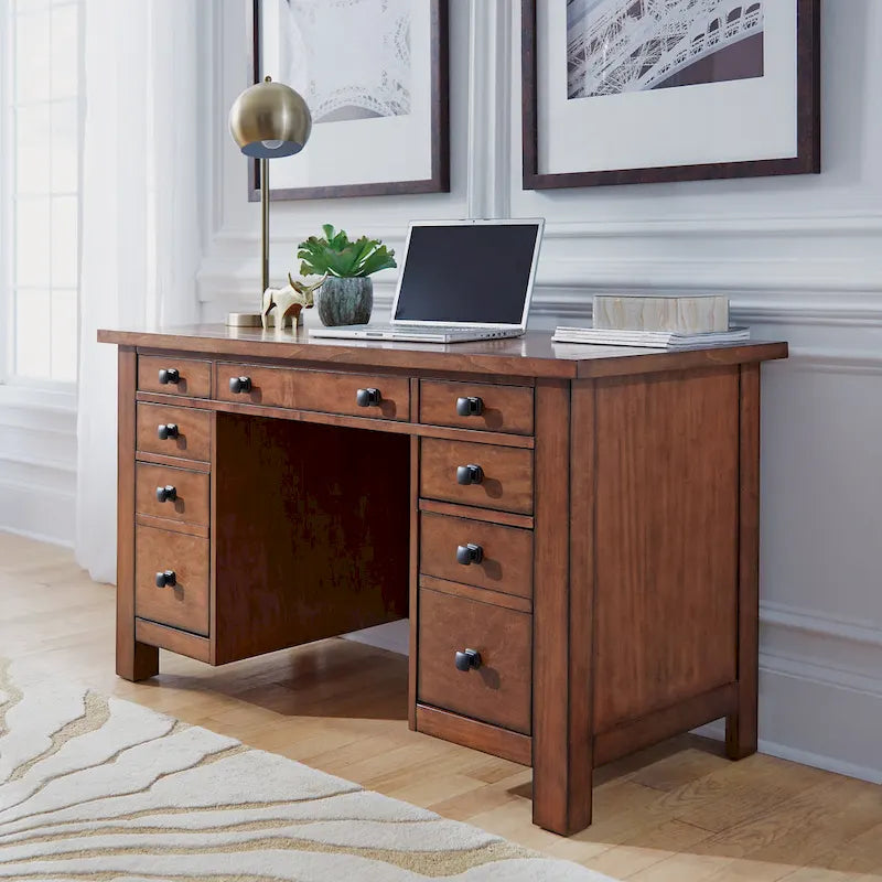 Bureau exécutif sur piètement en érable vieilli marron, 137 cm de large, pour une personne