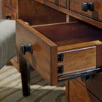 Bureau exécutif sur piètement en érable vieilli marron, 137 cm de large, pour une personne