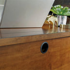 Bureau exécutif sur piètement en érable vieilli marron, 137 cm de large, pour une personne